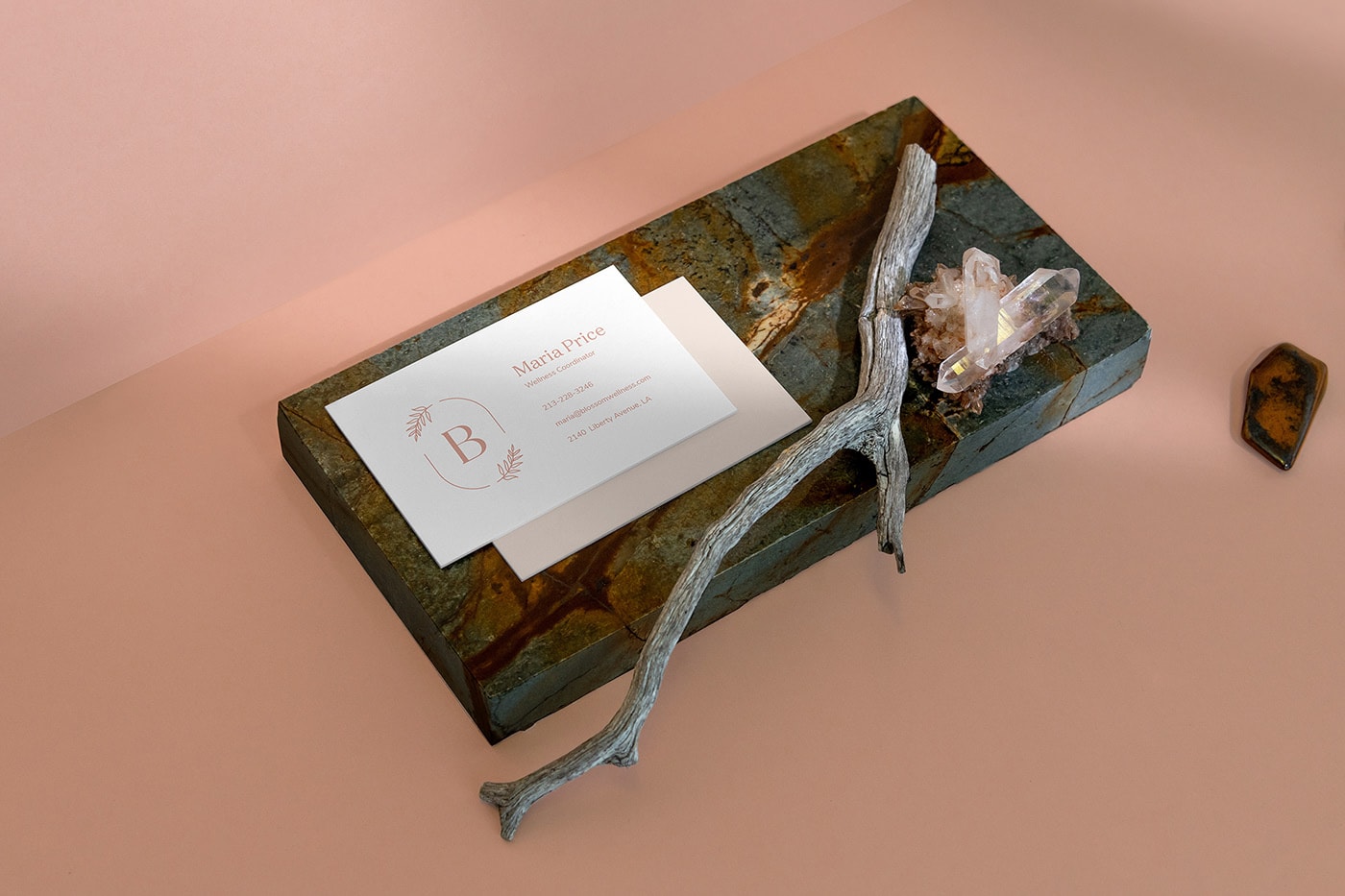 Blossom現(xiàn)代水療中心品牌VI設(shè)計(jì)——優(yōu)雅浪漫的品牌塑造，水療品牌VI設(shè)計(jì)，品牌視覺設(shè)計(jì)，深圳VI設(shè)計(jì)，左右格局